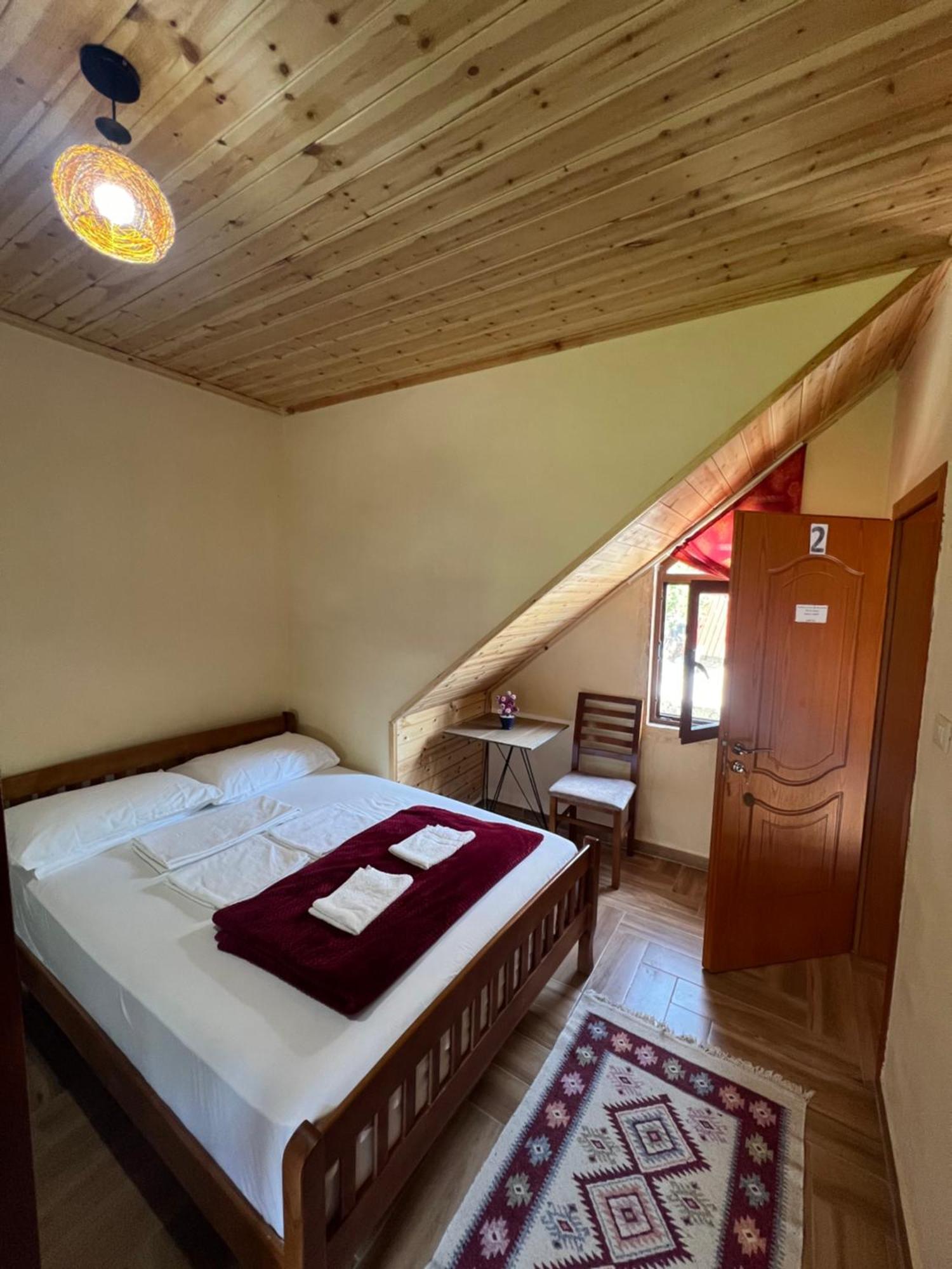Guest House Shtepiza Theth Exterior foto